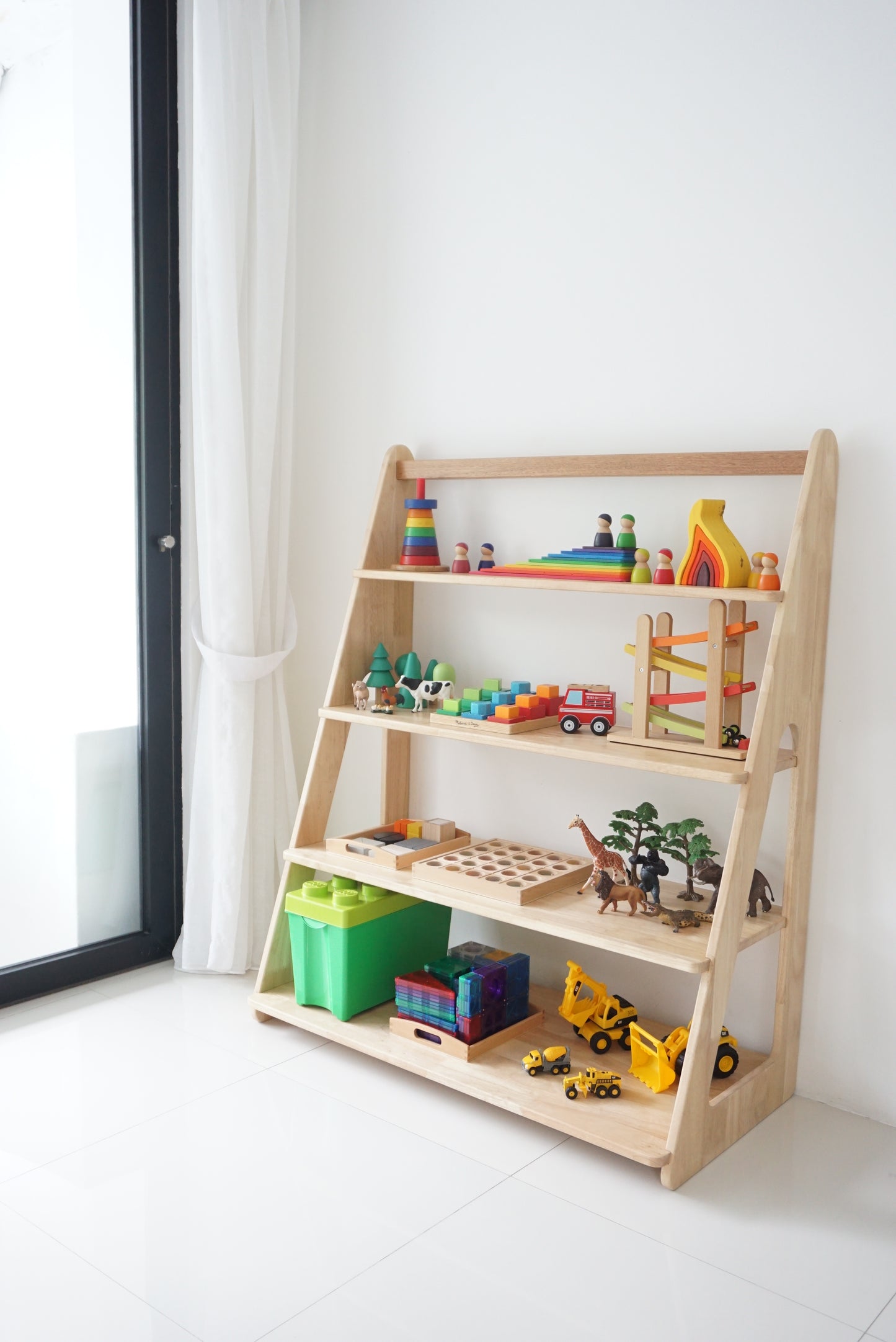 Embun Play Shelf